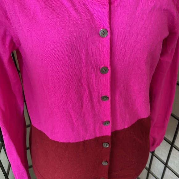 HP💖J.Crew Color block pink and maroon cardigan - Picture 3 of 4